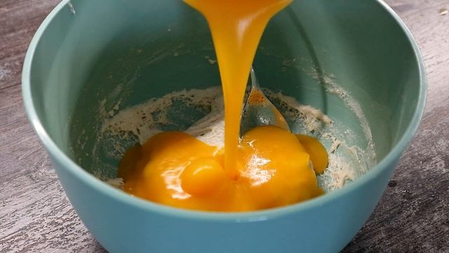 Пасхальный кулич с кешью и цукатами. Пышный и очень вк?