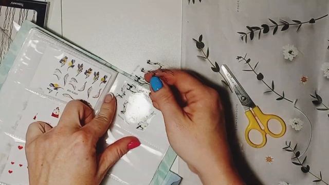 Слайдеры и наклейки.  Заполняю альбом новинками. Маник