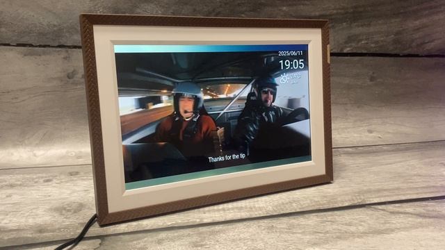 Работа цифровой фоторамки Arzopa D10