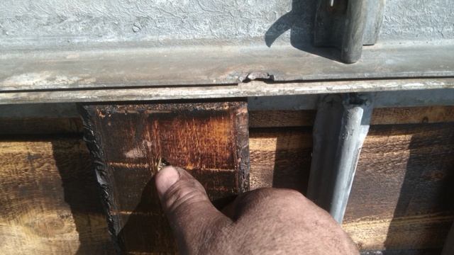 Переоборудование старой теплицы в домик. Обшивка доской.