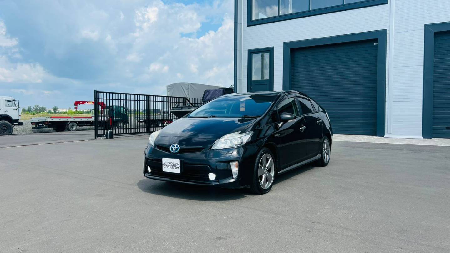 Toyota Prius, 2014 год