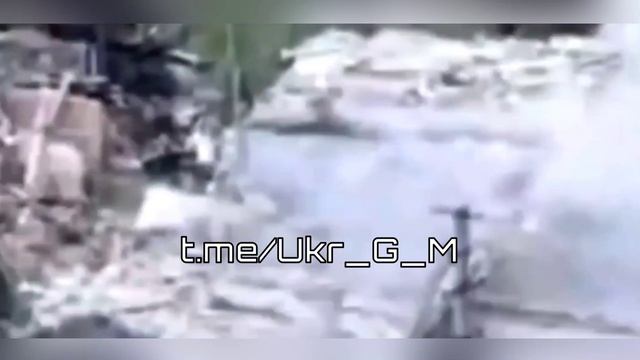 Кадры боевой работы 3-й общевойсковой армии "Южной"группировки войск по уничтожению пункта управлени