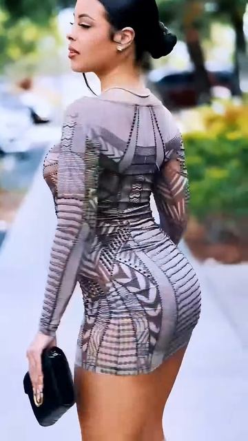 -ZLjihfNz6w - Beautiful Street Fashion Outfits Style #shorts