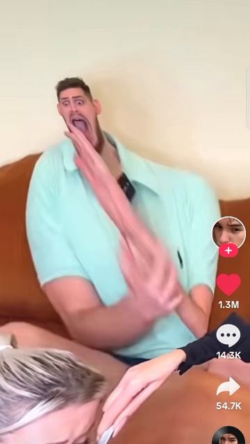 1000067756.mp4