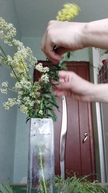 Букет из травы во дворе 🌾🌱🌻 Делаем дом уютнее 💖