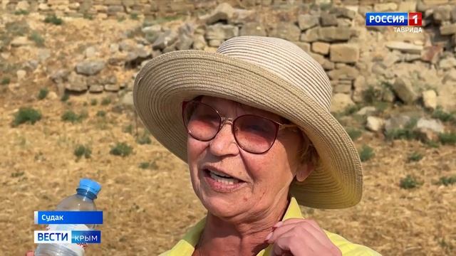 В Крыму провели патриотическую акцию «Ты – в сердце, Россия!»