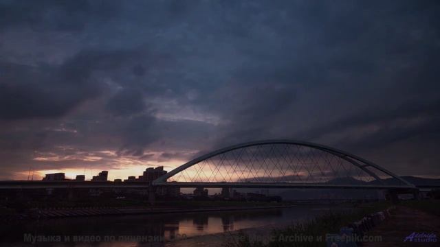 Ощущение полёта длится столько, сколько звучит трек - Care -- Vincent Augustus -- Nightlife for Morn