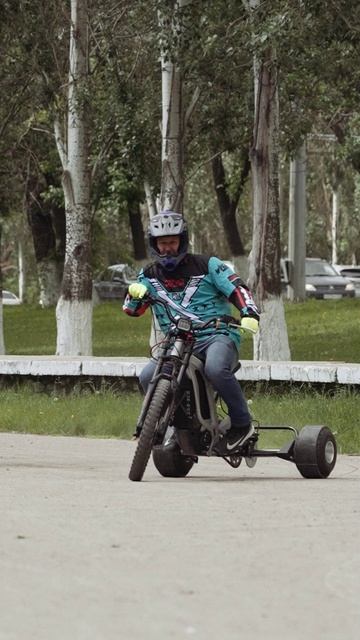 Surron лучший мотоцикл для дрифта