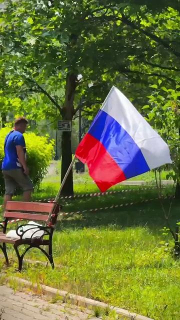 Вот так русский Донецк отмечает День России 🇷🇺

С праздником, россияне! ❤️