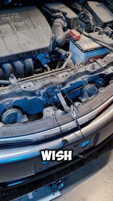Установка камеры переднего вида #Parafar в #Toyota #Wish