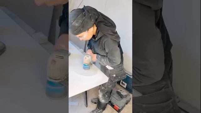 Женщина, которая не боится ремонта - это по-настоящему притягательно..