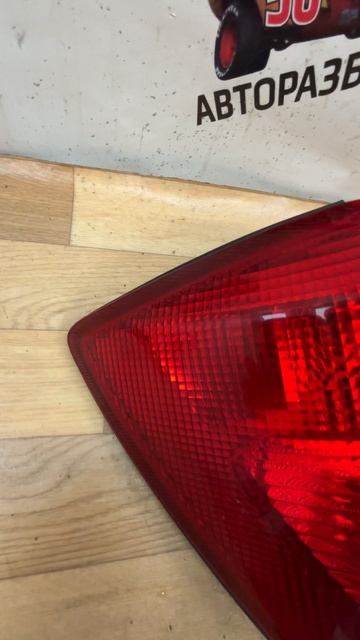 G838 Задний левый фонарь