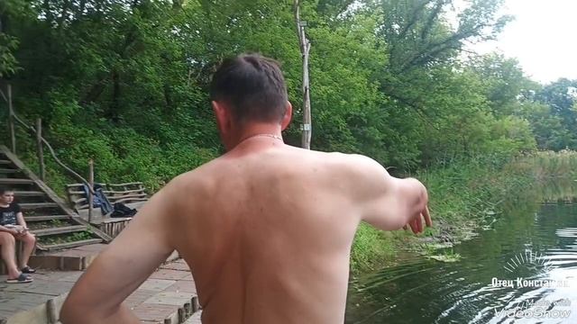 На речке . В День России.