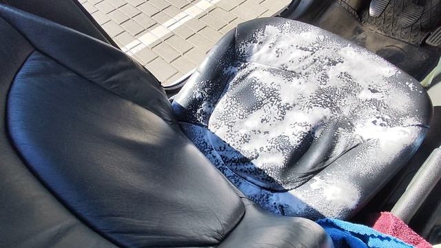 Чистка кожаного салона автомобиля
