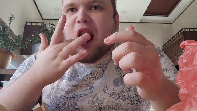 Мукбанг (шаурма, бургер)