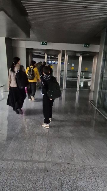 Самолет битком под завязку забит