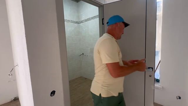 Заканчиваем ремонт в доме. Делаем натяжные потолки
