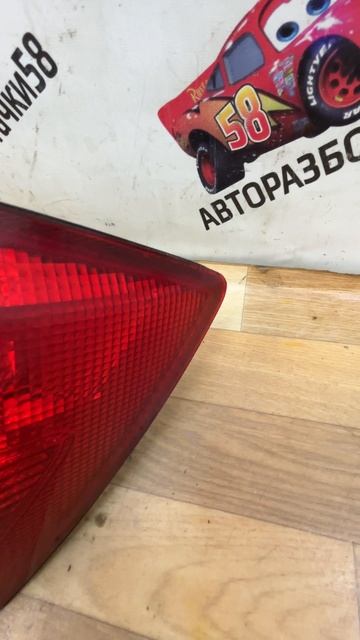 G476 Задний правый фонарь