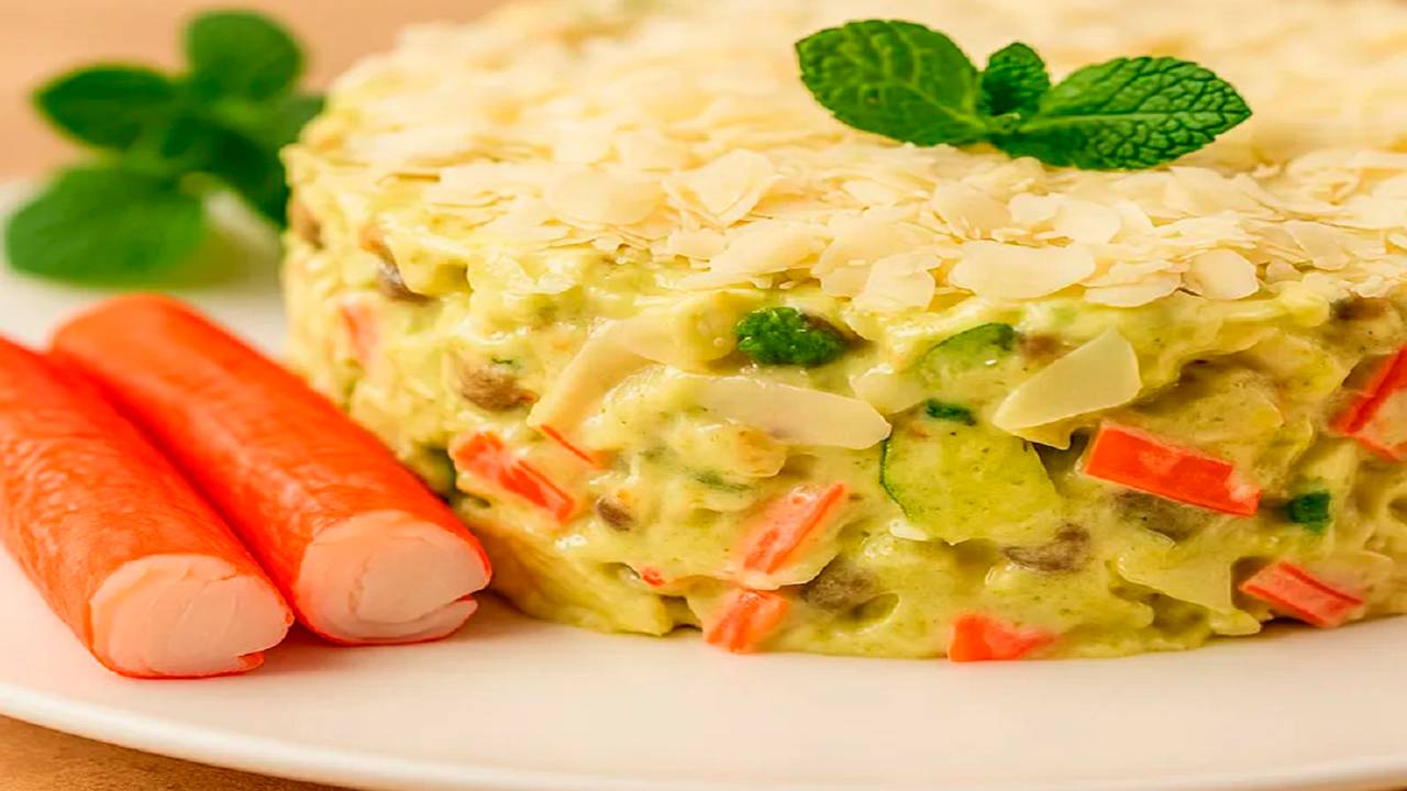 Салат "Любимая дочка" Вкус, который хочется повторить Рецепт нежности и незабываемого вкуса.