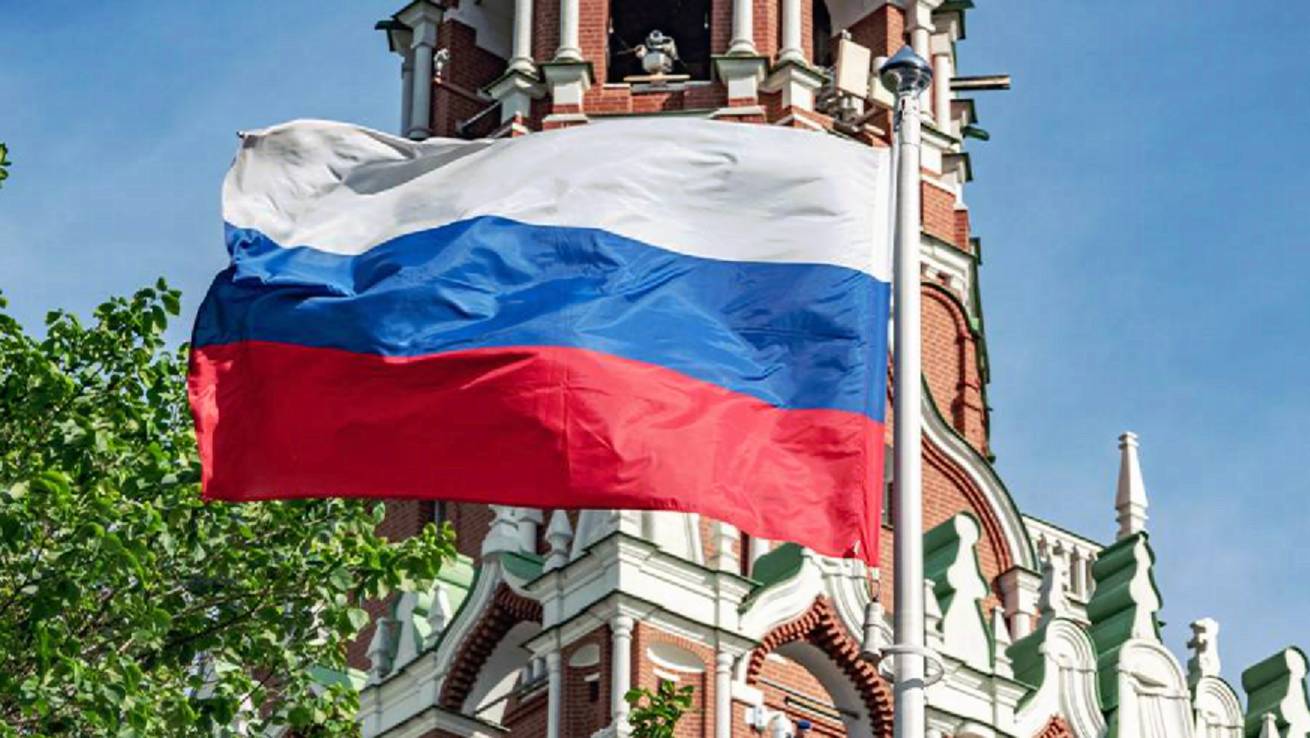 50+ Самые красивые открытки и картинки с Днем России