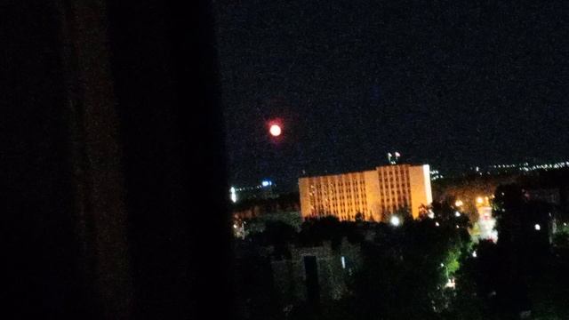 красная луна целую неделю