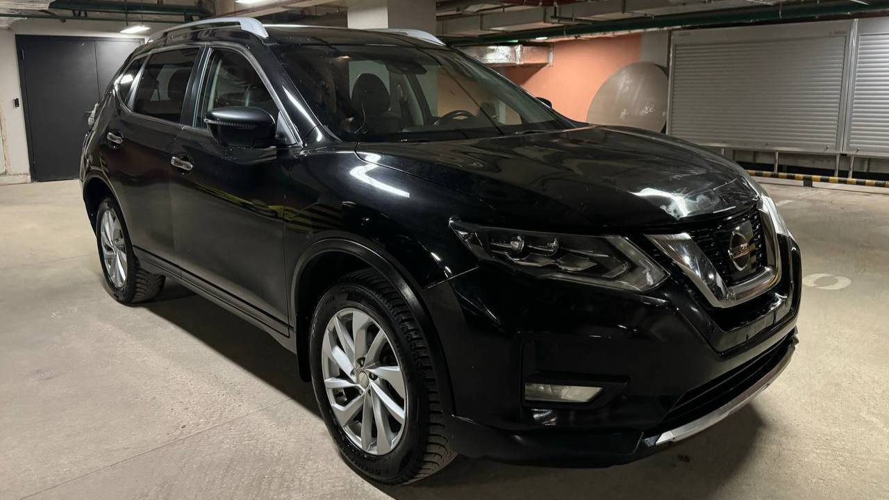 Nissan X-Trail; 2,5 AT; 2020; Черный