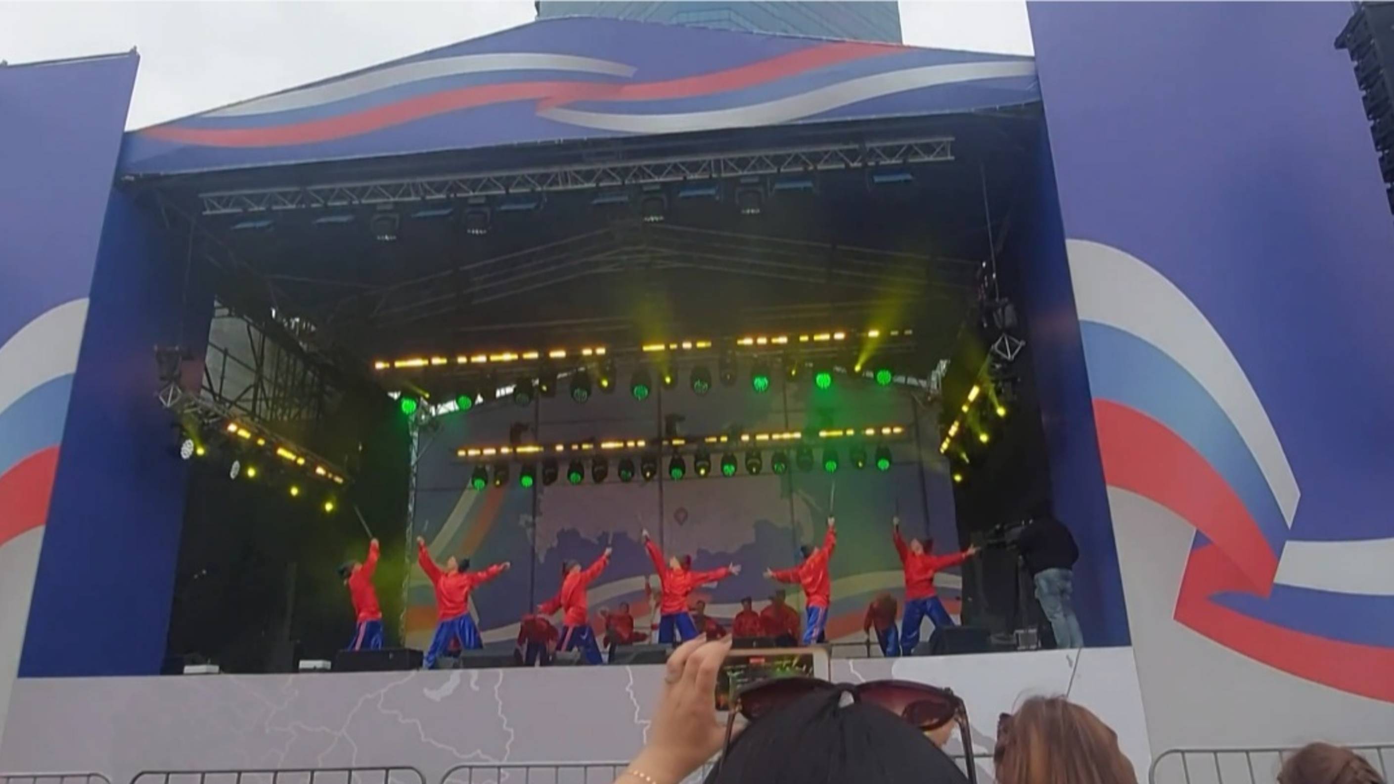 С Днём России!🇷🇺Площадь Мира .Красноярск