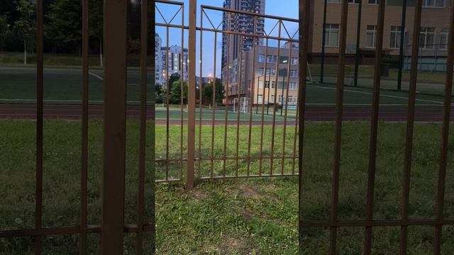 Прекрасное время для уличной прогулки с ролом и комментариями
