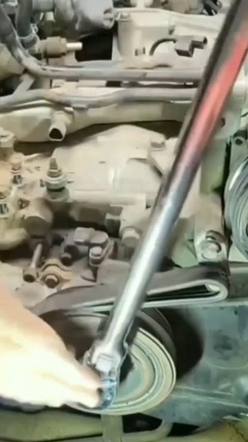Простейший способ открутить болт коленвала..