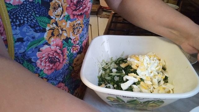 Дарите девушкам цветы,без повода ,без причины.