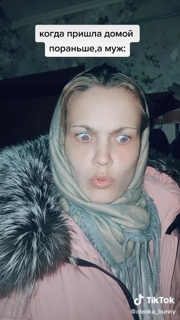 Самая красивая девочка пришла домой