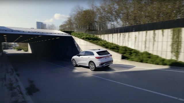 Новый Audi Q5 e-hybrid получил запас хода до 100 км и две версии мощности