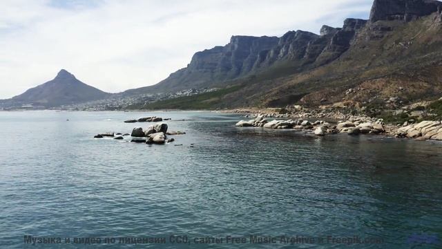 Только попробуй не заслушаться под эти кадры - The Album Leaf -- Podington Bear -- Homage Fromage (B