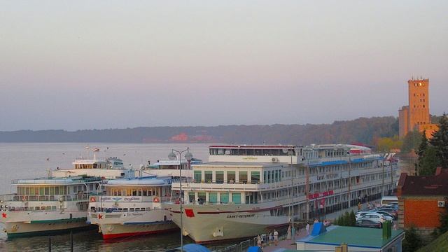 В РОССИЮ ВЕРЬ...
