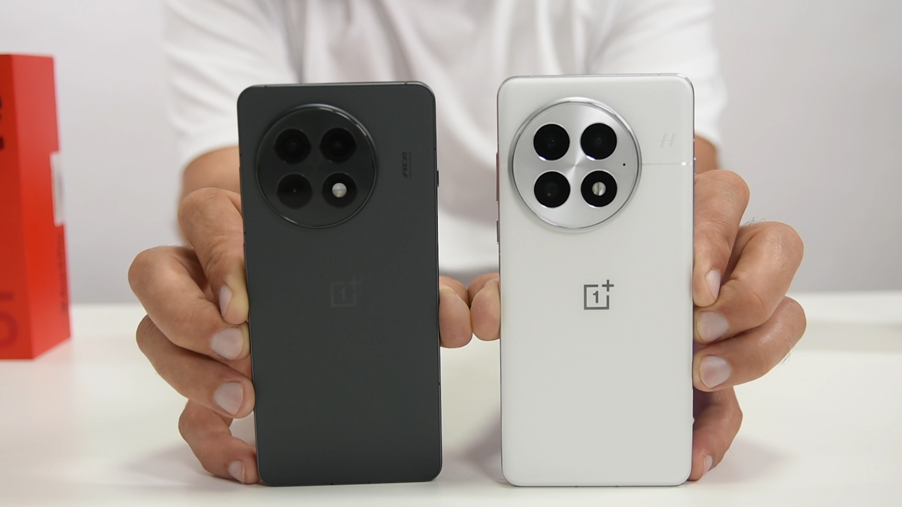 OnePlus 13 - OnePlus Ace 5 Pro, сравнение от / Арстайл /