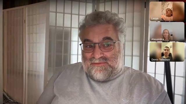 Смысла жизни быть не может,без своего опыта.Несмотря н