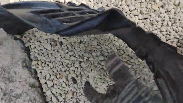 6153779