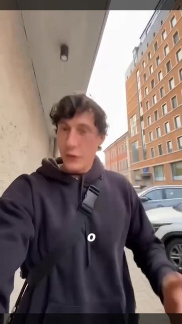 В ПИТЕРЕ РАЗРЕШИЛИ ОРАТЬ НА МОСТУ!