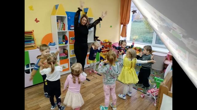 Развиваемся, танцуя. Виноградова А.М., Азизова Л.О.