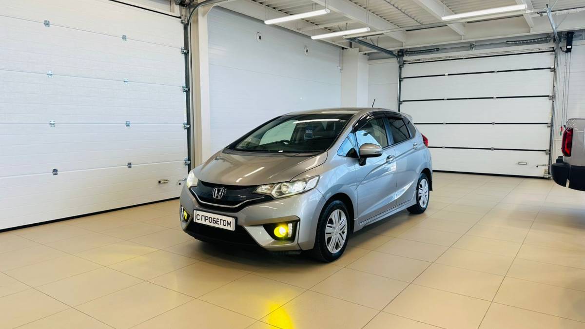 Honda Fit, 2015 год