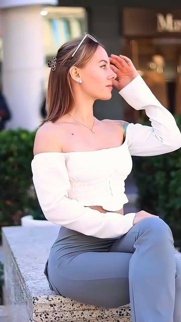 3hQAMVG-ejg - My fancy tight pants street style summer outfit idea for the day #fashion  #style #out