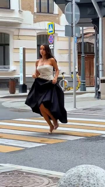 7lFaodlPNj0 - Beautiful Street Fashion Outfits Style #shorts
