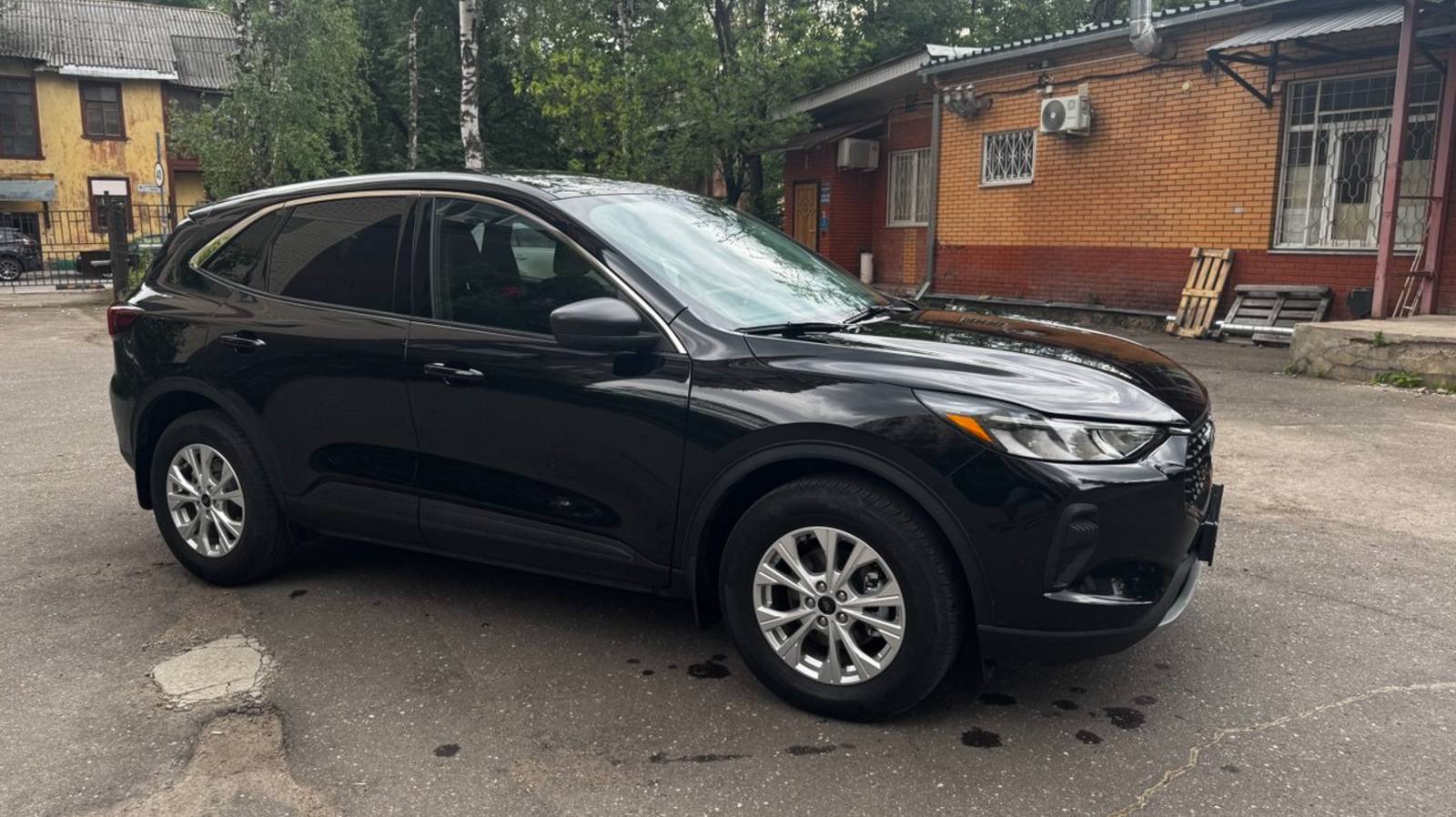 Ford Escape 2024, пробег реальный 13500 км, полный привод, 1,5 т 180 л.с АКПП. Супер Кар)