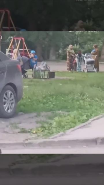 «Я нихера не пойму - я в Новосибирске или в Таджикистане?».

Вернувшийся с СВО боец слегка подохерел