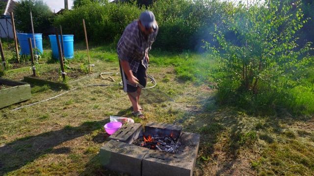 НЕУДАЧНЫЕ ШПИКАЧКИ ТАНЦУЮЩИЕ НА МАНГАЛЕ сладкое на пенсию СИБИРЬ ЛЕТО В ДЕРЕВНЕ