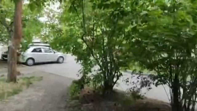 Выход к Гагаринскому парку занимает менее 1 минуты