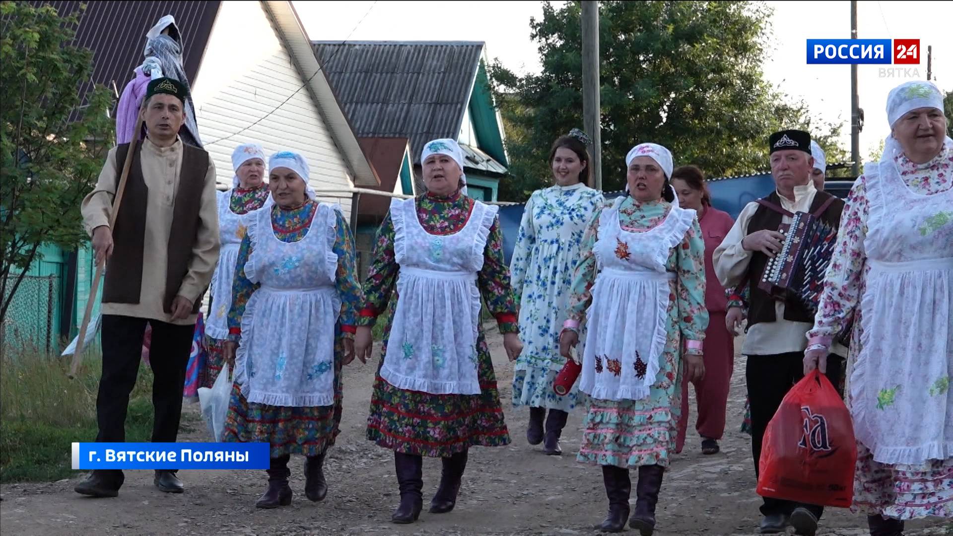 В преддверии Всероссийского сельского Сабантуя в Вятских Полянах провели старинный татарский обряд