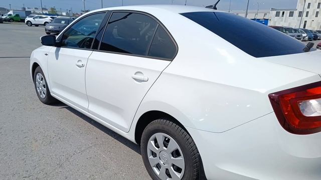 Skoda Rapid 1.6 MT (90 л.с.) 2018