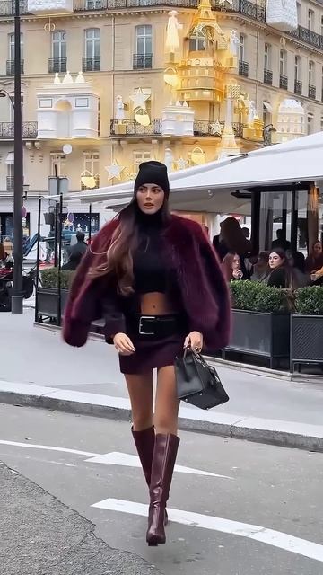 -QavYXR_anU - Beautiful Street Fashion Outfits Style #streetstyle #outfit #shorts