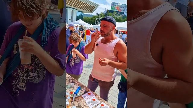 🔥Жить жизнью сполна!🔥@karpov.kz и его сын едят перец, Кар?